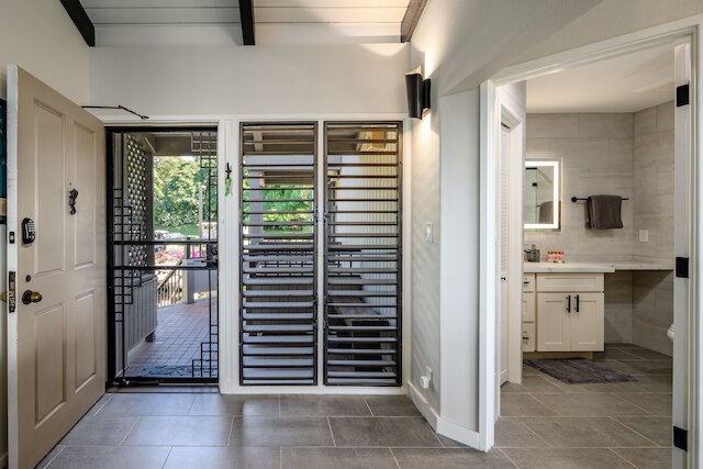 アップスケールアンドエレガントビスタ