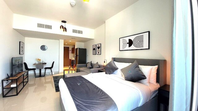 プリスチンスタジオウィズカナルビュー - 703