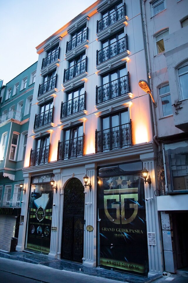 ゴールデン バザール オテル