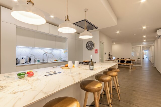 モダン ビューティフル プール アンド シー アパート クアラ