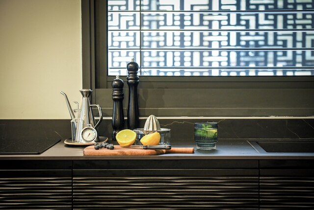 スタイリッシュ3BRアパート with パティオ in the シティ