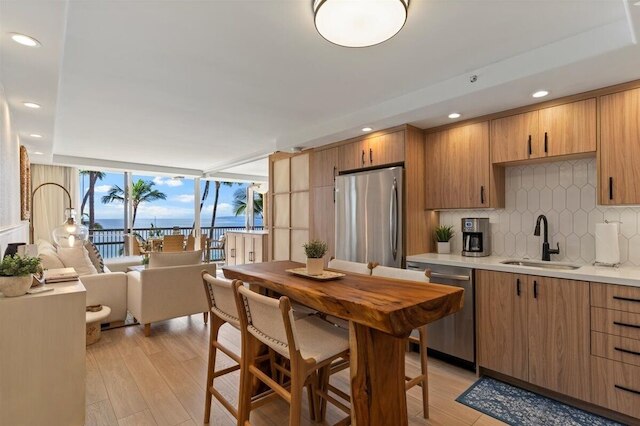 マナ カイ #403 2 ベッドルーム コンド