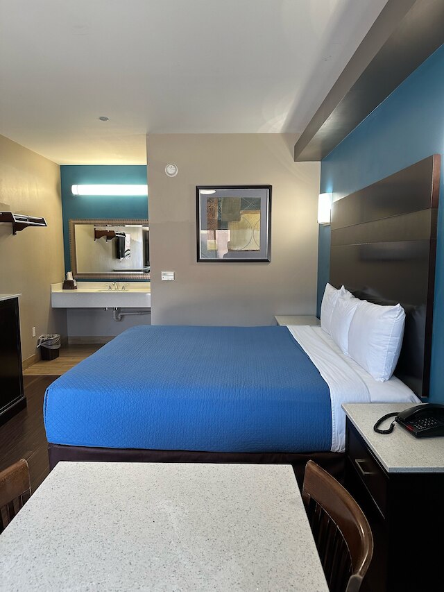 クリスタル パレス イン