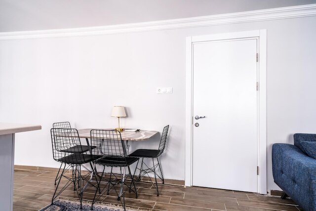 フラット W バルコニー 10 ミン トゥ ウスクダル コースト