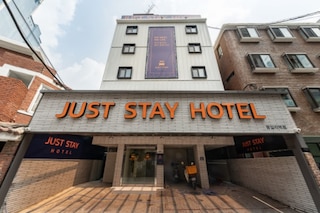Just Stay Hotel Wangsimni Station