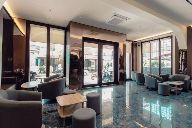 リバーサイドホテル