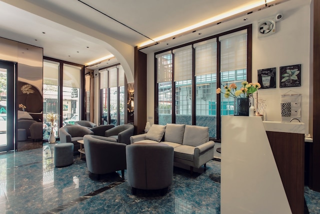 リバーサイドホテル