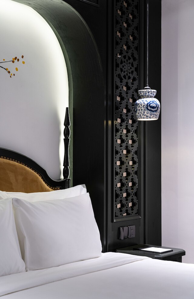 エリ リナ ホテル