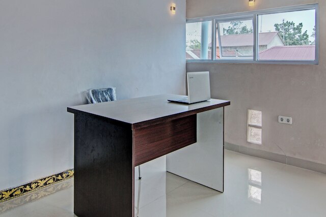 ホテル O アヌグラ ジャヤ シャリア ニア セコラ ダサール ネゲリ 018 デサ クバン ジャヤ