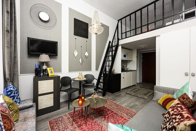 Nativeアパートメントスチュデンツカ25