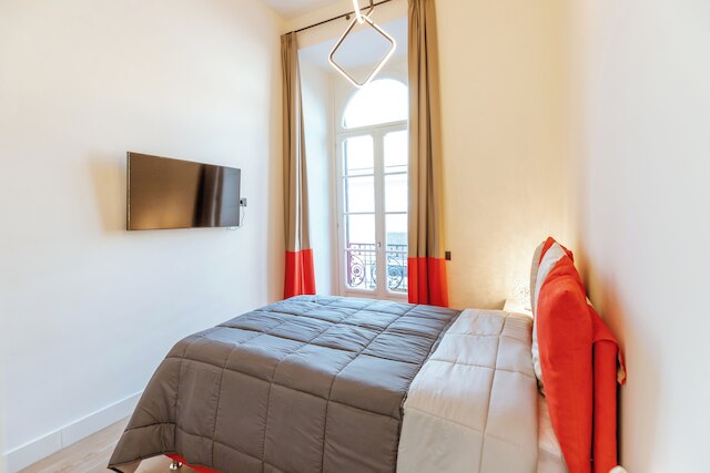 ナナイン・パラッツォ・ナナ