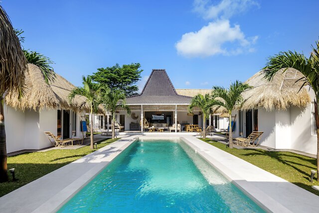 バリのアルフレッドによるヴィラスルガブルー