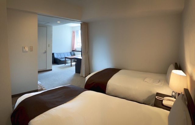 新宿サンパークホテル