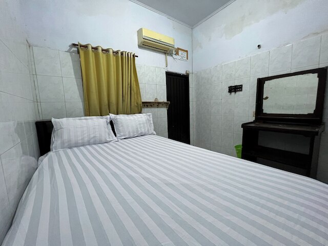 OYO  92675  ホテル  ロスナ