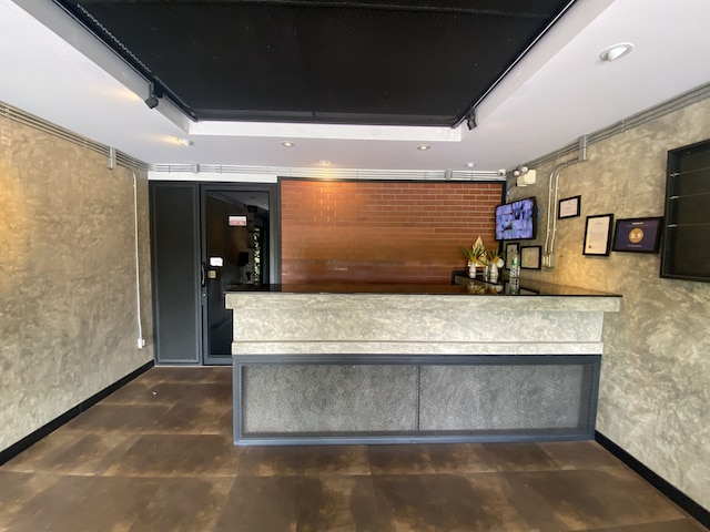 ルームクエスト チョンブリ レムチャバン