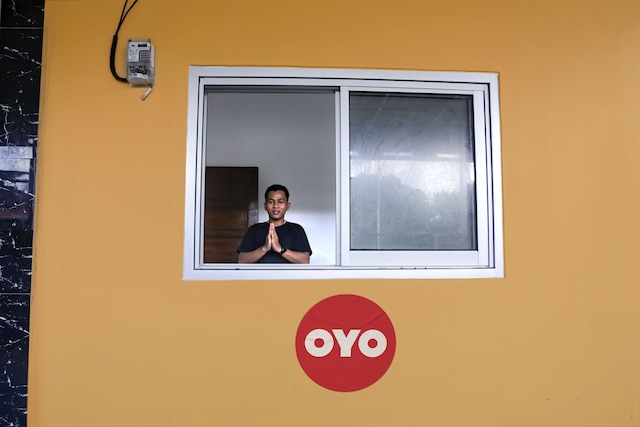 OYO  92626 グッド スリープ 4 イン  ド COス シャリア