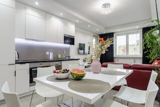 ルミナ スペーシャス アパート ウィズ 3 ベッドルーム