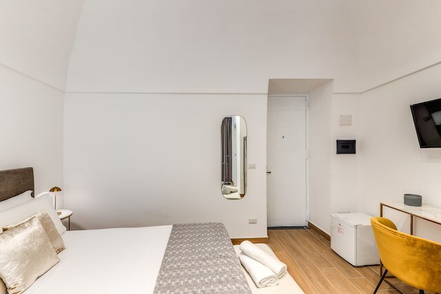 ドムス・パルテノペア