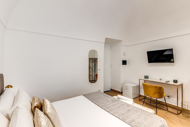 ドムス・パルテノペア