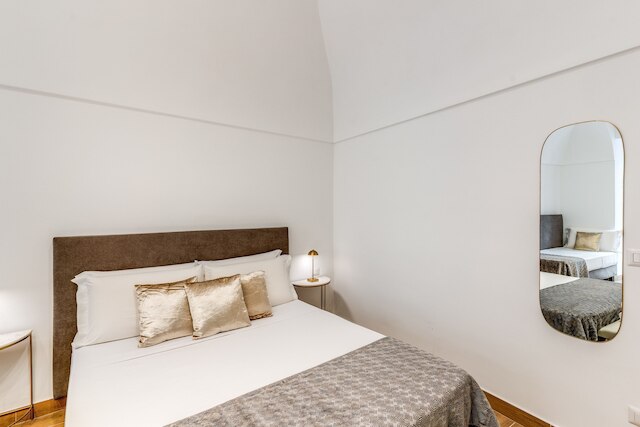 ドムス・パルテノペア