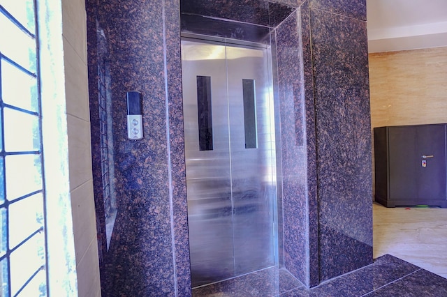 ファブエクスプレス アルナチャラ ゲスト ハウス