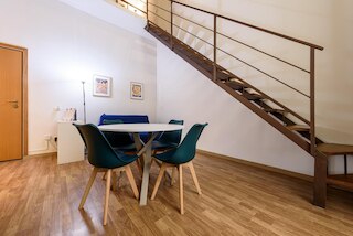 ヴィア デイ トリブナリ 175