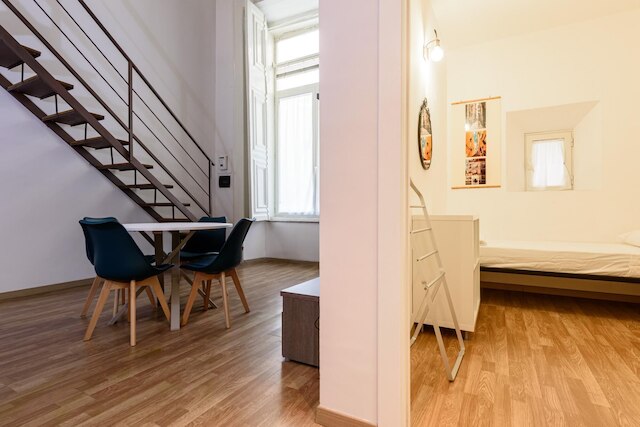 ヴィア デイ トリブナリ 175