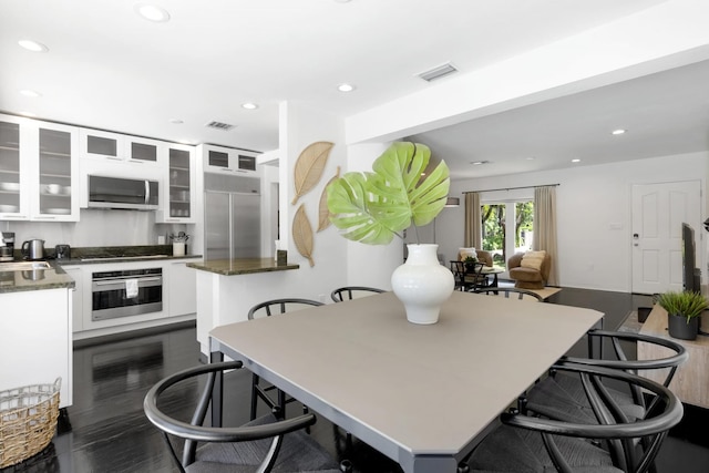 サマー エステート - プール パーキング プライム ロケーション