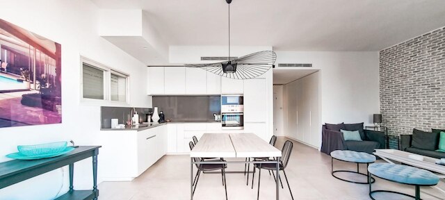 ホベベイ ツィヨン マグノリア