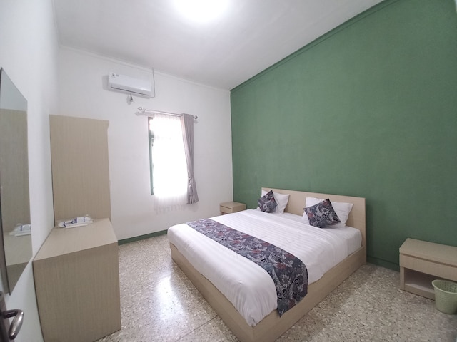 ホームステイ アザリン ジョグジャ デカット UGM バイ シンプリ ホミー