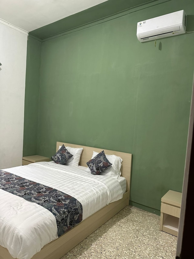 ホームステイ アザリン ジョグジャ デカット UGM バイ シンプリ ホミー