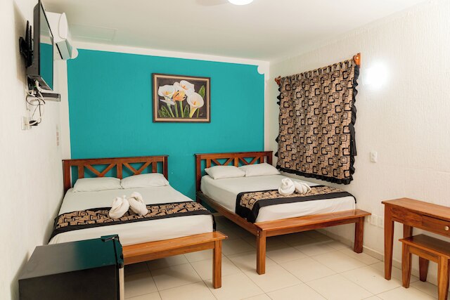 ホテル ラス パルマス エン ローレル