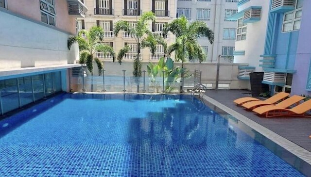 101 ニューポート・ブルバード