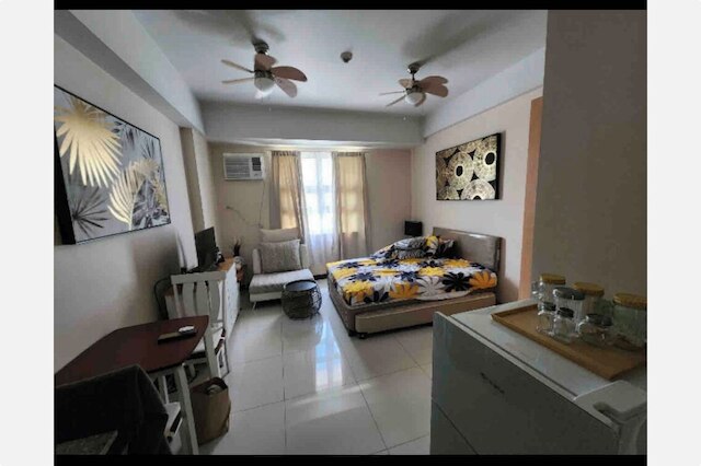 101 ニューポート・ブルバード