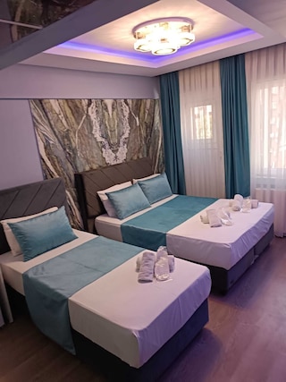 ボナ・セラ・ホテル