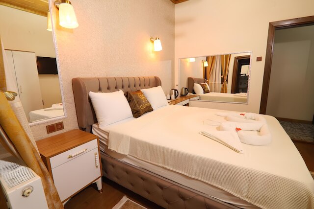 グル ロイヤル スイート アパート