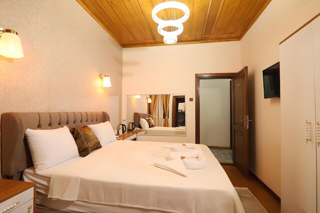 グル ロイヤル スイート アパート