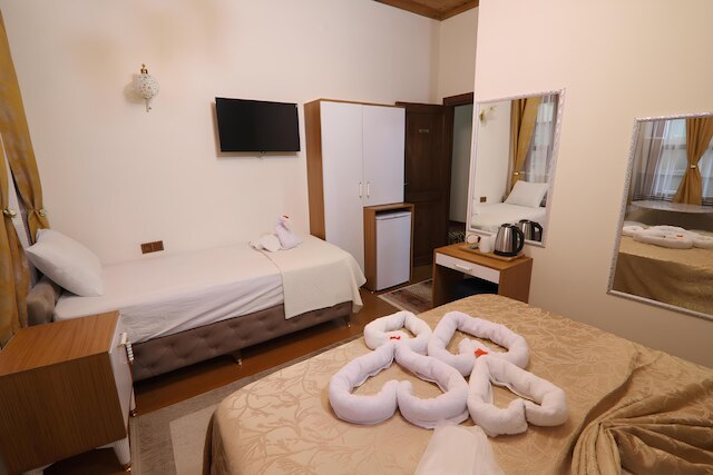 グル ロイヤル スイート アパート