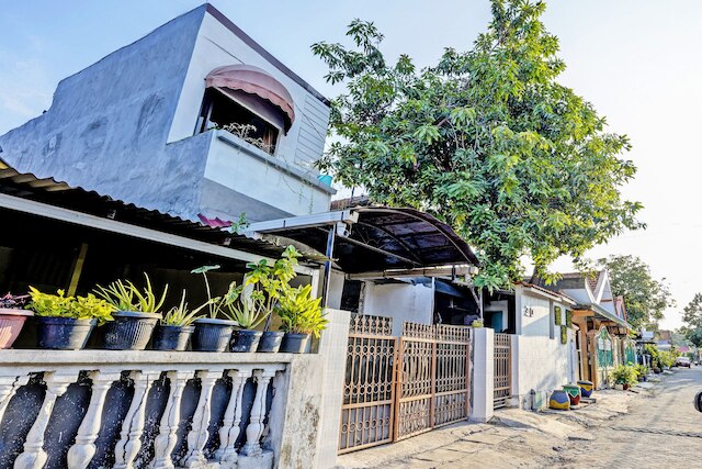 スポット オン 92652 メアア エホームステイ  2  シャリア