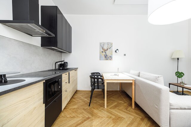 ネイティブ アパートメンツ ジュワフスキ 8A