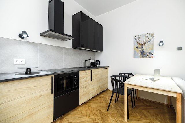 ネイティブ アパートメンツ ジュワフスキ 8A