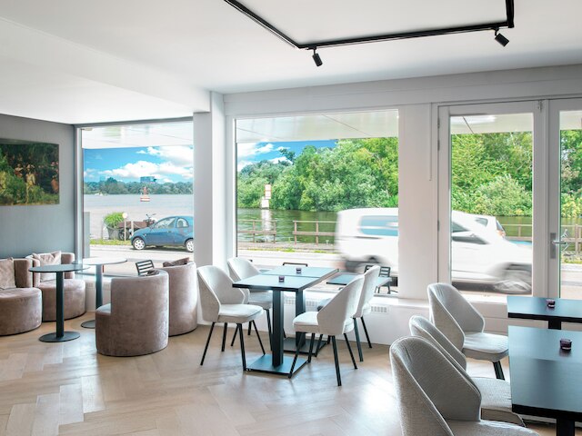 アムステルダム・レイク・ホテル