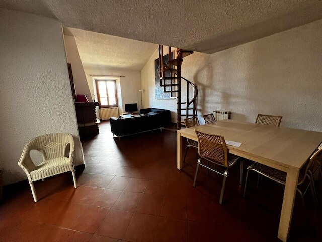 コルソ 13 イン フィレンツェ ウィズ  3 ベッドルームズ アンド  2 バスルームズ