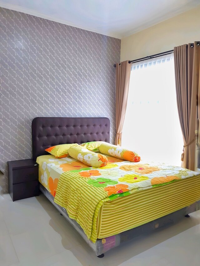 ホームステイ グロリア ジョグジャ