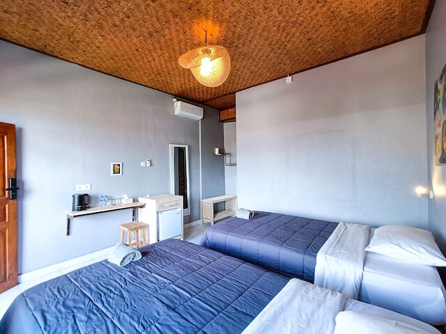 ノーバディ・イン・バリ