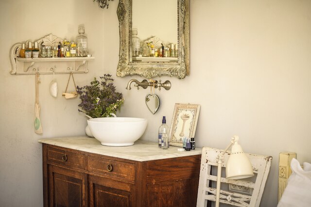 優雅な1BRアパート w バルコニー シティ内