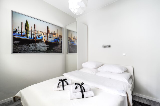 ワルシャワ・ナイト・アパートメンツ・ギエウドワ