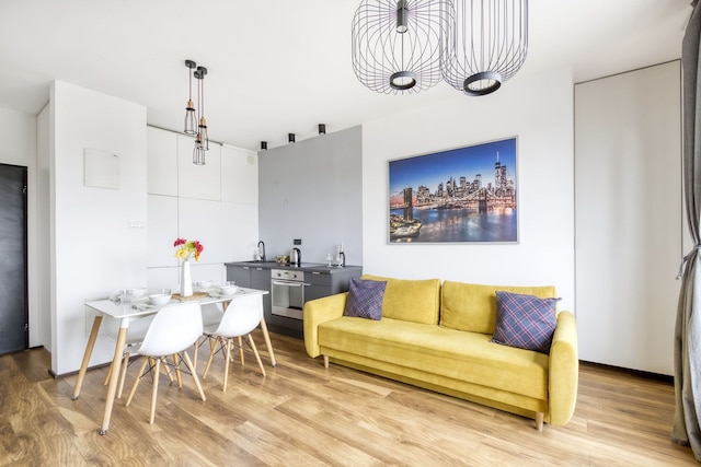 ワルシャワ・ナイト・アパートメンツ・ギエウドワ