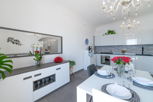 カーサ クララ - モダン ハウス ウィズ ブレステイキング ビューズ オブ カプリ アンド ポジターノ