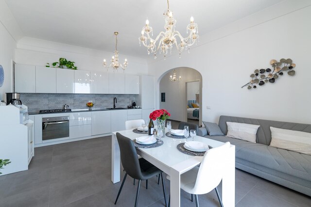 カーサ クララ - モダン ハウス ウィズ ブレステイキング ビューズ オブ カプリ アンド ポジターノ